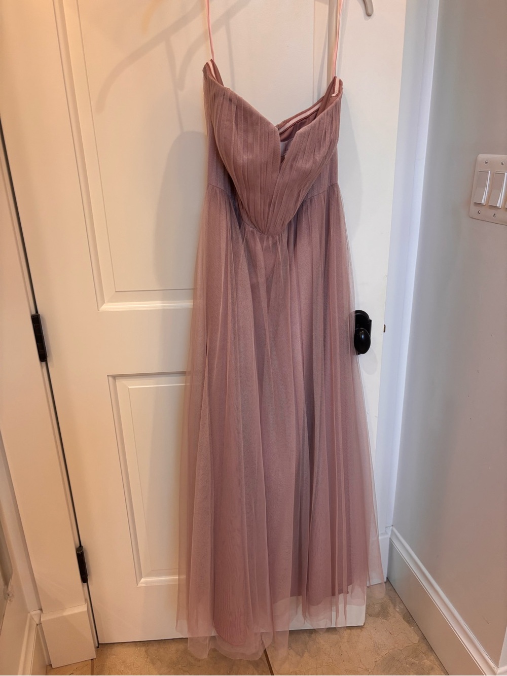 Elegant Mauve Tulle Strapless Evening Dress